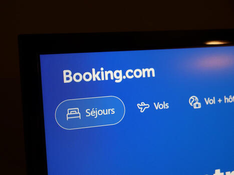 Piégés par des hackers, des clients de Booking paient leur réservation à l'hôtel, puis une seconde aux pirates ...